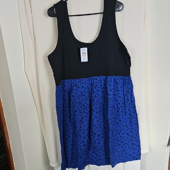torrid Dresses & Skirts - Torrid Black And Blue Sleeveless Top